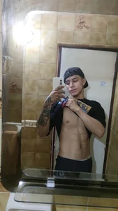 Cristopher23_のVelvet Heatの 3枚の写真