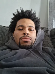 Painstickwes Public Immagine  2