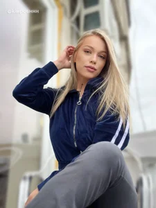 KimPoshhh: Me ( 2 фото)