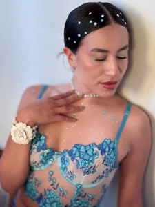 EmiGomez_ 💞 “The most sensual flower in the garden” Bilde 3