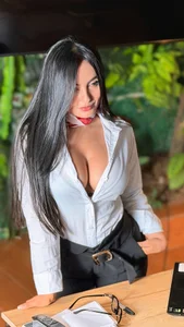 AshleyJhonson The Naughty Secretary 😈📝 Bilde 3