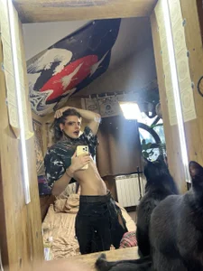 Feral od bambi_boi18  3 snímek