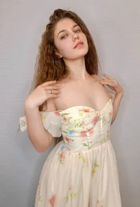 Tiny_Kiss Fairy 💫 - {count, plural, one {תמונה אחת} two {שתי תמונות} many {# תמונות} other {# תמונות}}
