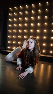 AstridHottyのNaughty Xmasの 5枚の写真