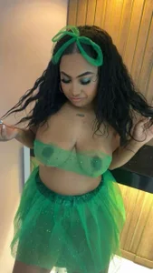 Haileysans happy st patricks day🍀 Pic 2