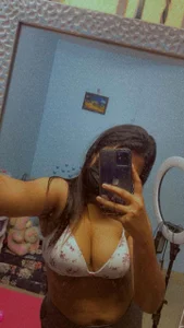 Hottest_TamilのFeeling hot 🥵の枚の写真