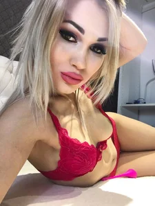 StephanyLuxe Public Pic