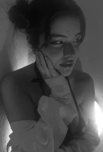 corina__pink 🖤a little dark beauty 🖤 صورة واحدة|corina__pink 🖤a little dark beauty 🖤 صورتان|corina__pink 🖤a little dark beauty 🖤  صور|corina__pink 🖤a little dark beauty 🖤  صورة