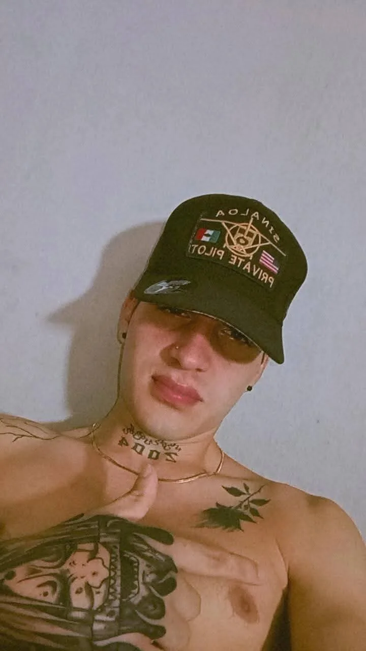 MaxHornyLatin Sexy boy🥵 圖片