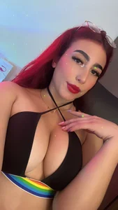 Student_of_Bdsm If I look good with glasses, give it a heart Foto