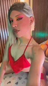 AndyBlake_ “You shouldn’t look at me like that… it makes me want things.” 圖片 2