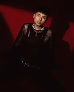 Red Velvet Boy ❤️‍🔥 od Noah_dupont_  6 snímek