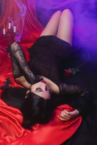 Taylor_Cincler 🖤 Haunted Beauty in the Dark 🥀✨ 사진 3