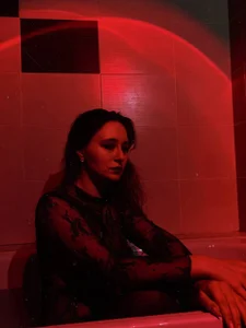 LizbethDollyPublic图片 2