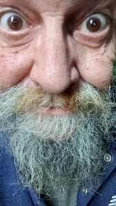 Uncle_HottieThe man of almost a thousand different faces Bild 8