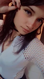 Angie_01 Public Poză 2