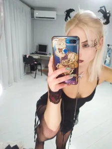 melisa_white1 happy halloween Bilde 2