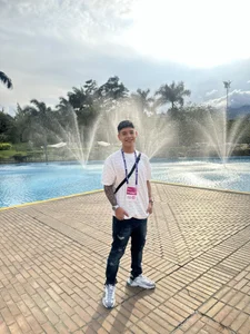 ErosKhaosのPublicの 2枚の写真