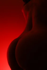 April_bowie If red is a sin... today I want to sin.  7. fénykép