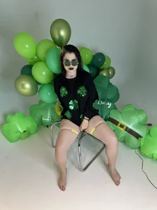dorothy_vegga Happy St. Patrick's Day 🍀💫 Foto 5