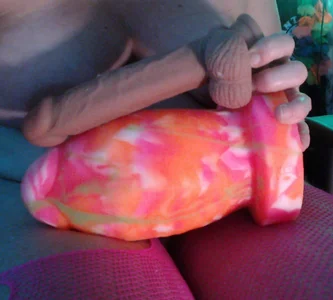 MissSluttyLeeloo Quelques uns de mes godes Pic 3