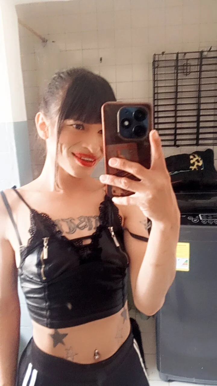 Трендове зображення  1202 Alanakimura_