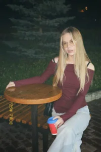 DebraSchneiderのMaybe I should go blonde again?の 2枚の写真