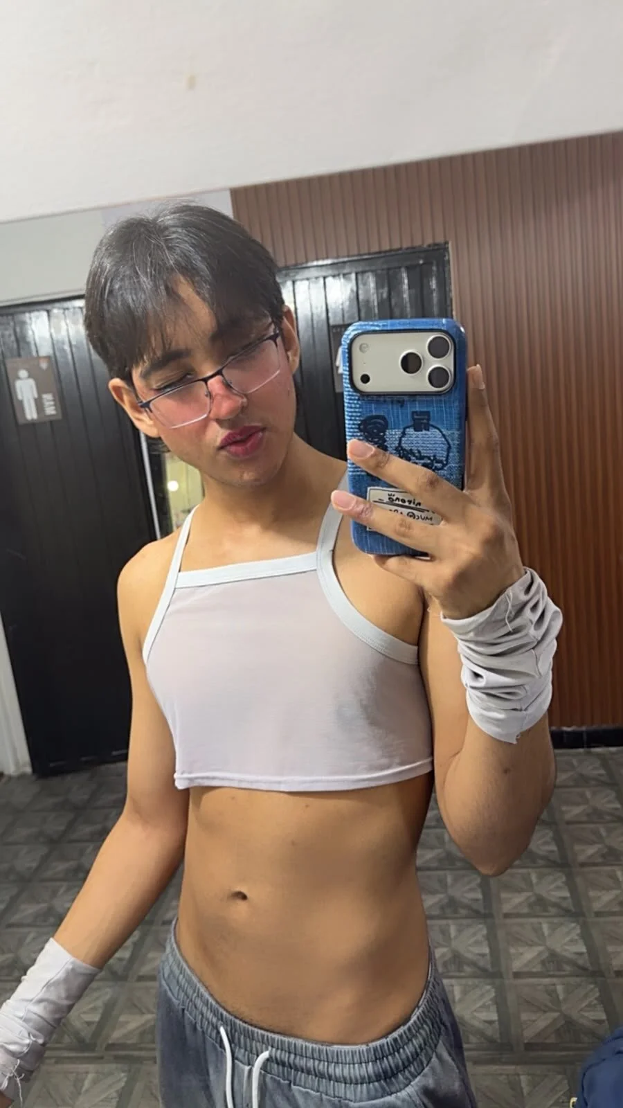 Foto  492 de Andrew_sissy – em alta
