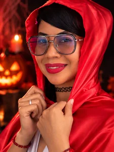 Halloween 2026 Thank you so much guys!! 💖💖 de BRITANY_WELLS_  5 Imagens