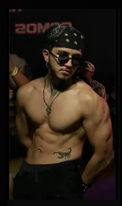 the_beast_master_ Public Foto 3