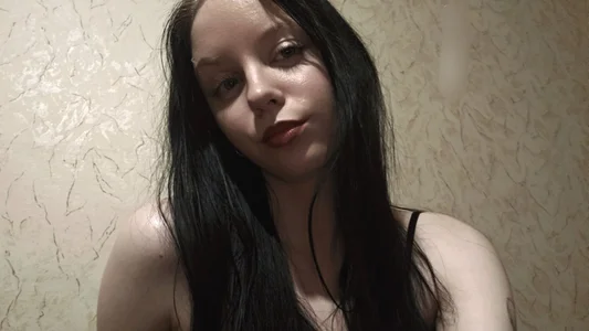 ElmiraShivley 🖤 Pic 4