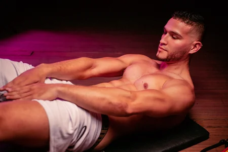 AndrewDiaz Public Εικόνα 4