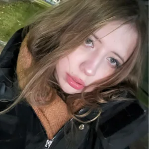 Public od YasmineGuelpa  4 snímek