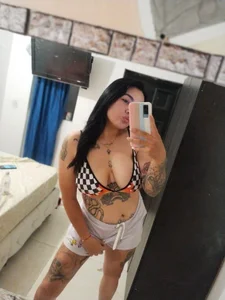 Danyhottits Public Pic 3