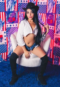 VioletaAbel Hppy 4 July Hình 2