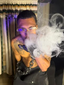 SMOKING 💨💨💨 de Ryan_coopper  Imagens