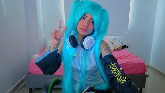 Lovelyamyy MORE MIKU PHOTOS Pic
