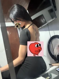 kendal_hot01 Public Immagine  7