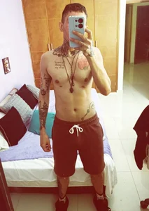 IaDoherty: Work out time! ❤️‍🩹 ( фото)