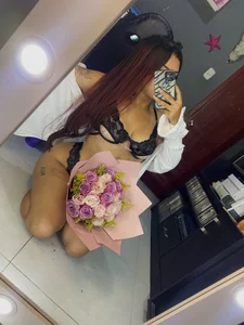 _madysson_lea I really love the flowers 💐🤍 Kuva 2