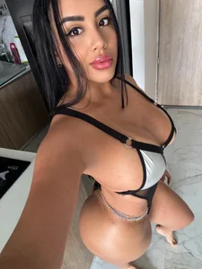 emily-HornyPublic Bild 4