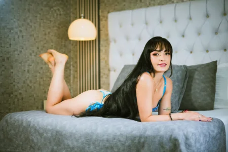 ChloeyBlack Sensual and sexy 🙈 Pic 4