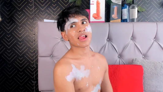 SKY de Ethan_Westt  2 photos