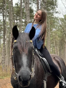 HarleyDeess Riding a horse Εικόνα 2