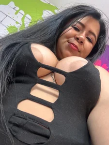 AriaMoonnn 🖤 🖤  6টি ছবি