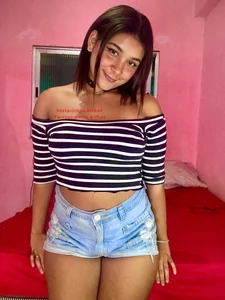 mya_kitkat Public slika