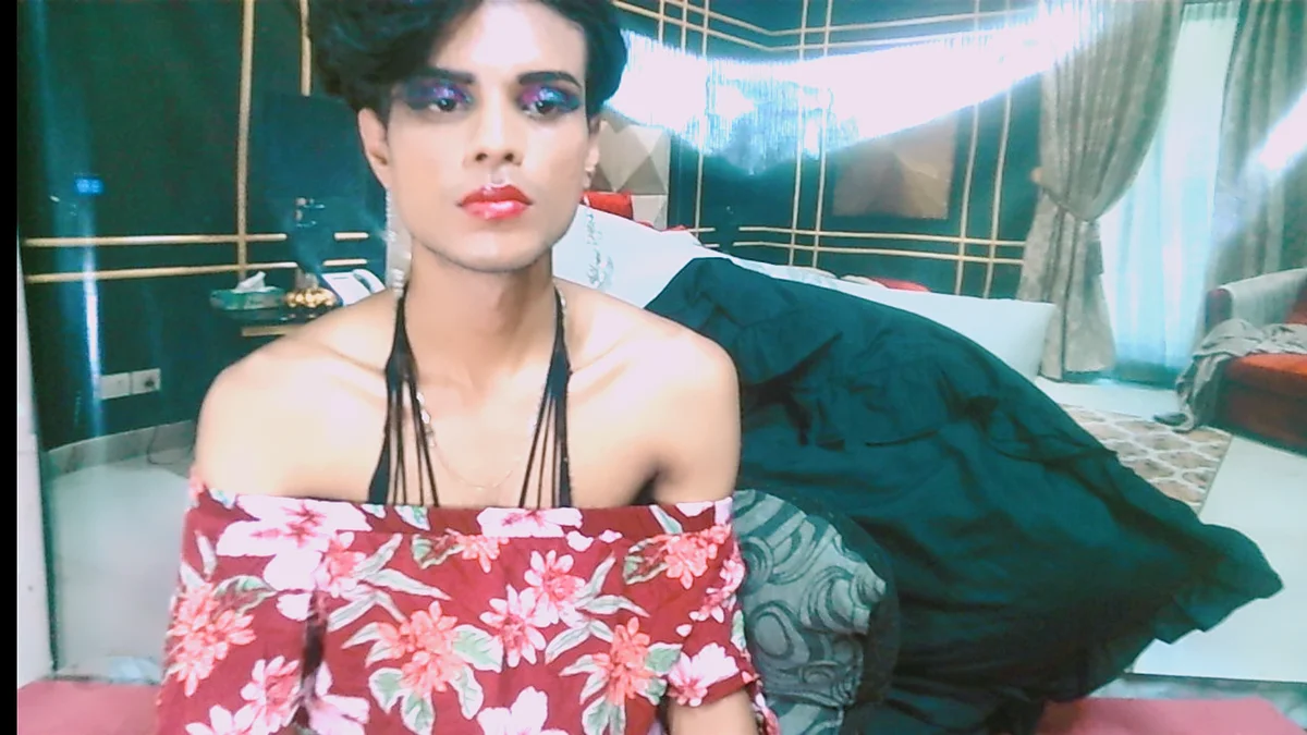 IndianLipstickLuna Právě oblíbené foto 3001