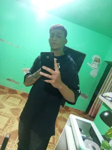 Dmitryy_ Public 圖片