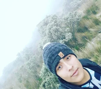 Theo_Castell Public зображення 2