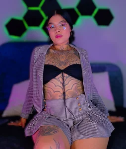 madyson_fox In this game I set the rules 🎮🔥 사진 5